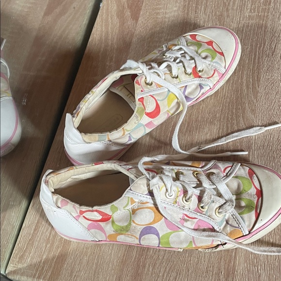 Colorful Patterned Sneakers - Picture 1 of 4